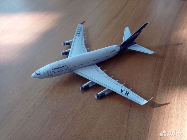 Модель самолёта Ил-96 Аэрофлот