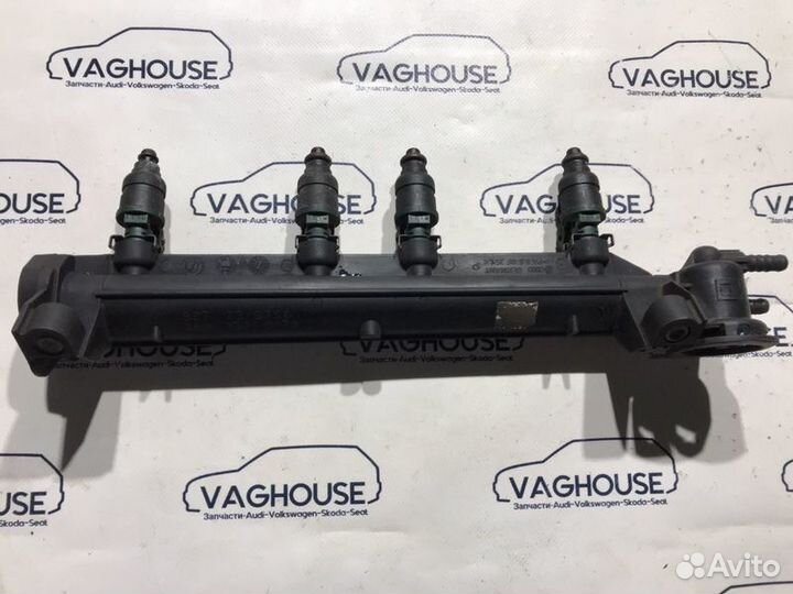 Рампа топливная Volkswagen Golf MK4 1.6 2002