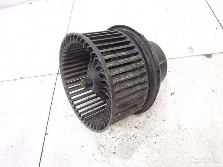 Моторчик отопителя на ford с-мах