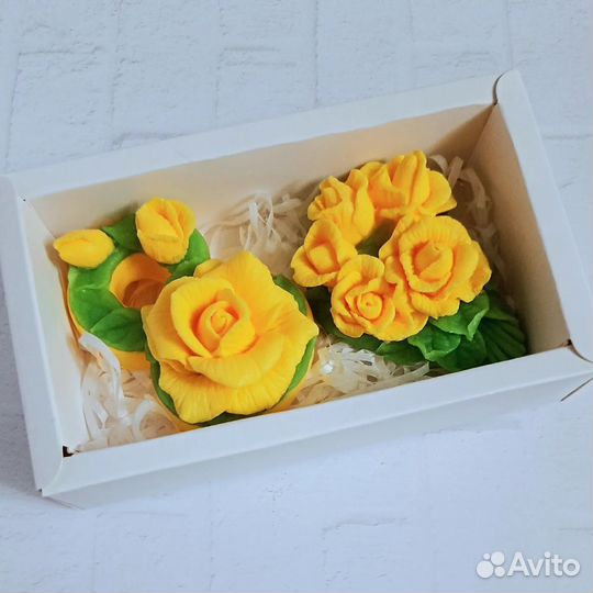 Набор мыла ручной работы к 8 марта