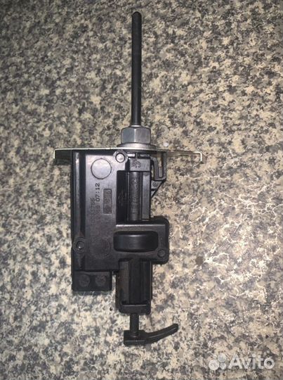 Актуатор лючка бензобака LADA Vesta