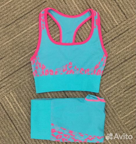 Спортивный костюм для фитнеса женский