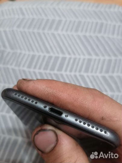 Телефон iPhone 8 plus