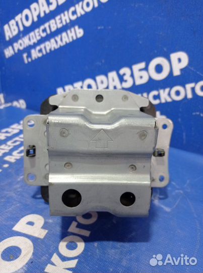 Усилитель двери Toyota Camry 40 седан 2008