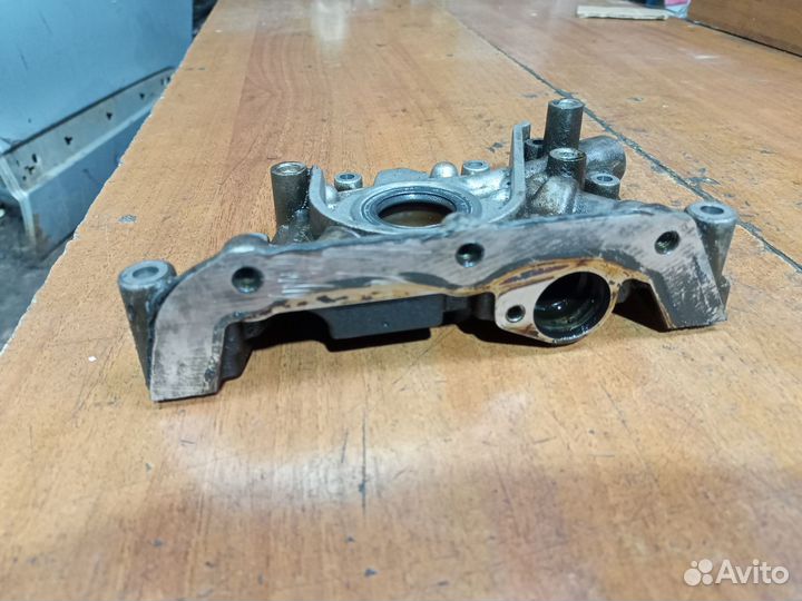 Насос масляный Ford Fusion 2006 1 fxja