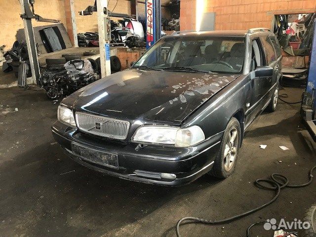 Разбор на запчасти Volvo S70 / V70