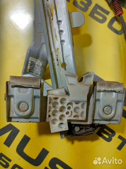 Стеклоподъемник передний правый Ford Fusion