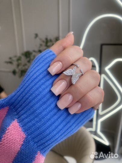 Маникюр,педикюр