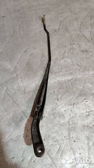 Поводок стеклоочистителя правый Ford Mondeo