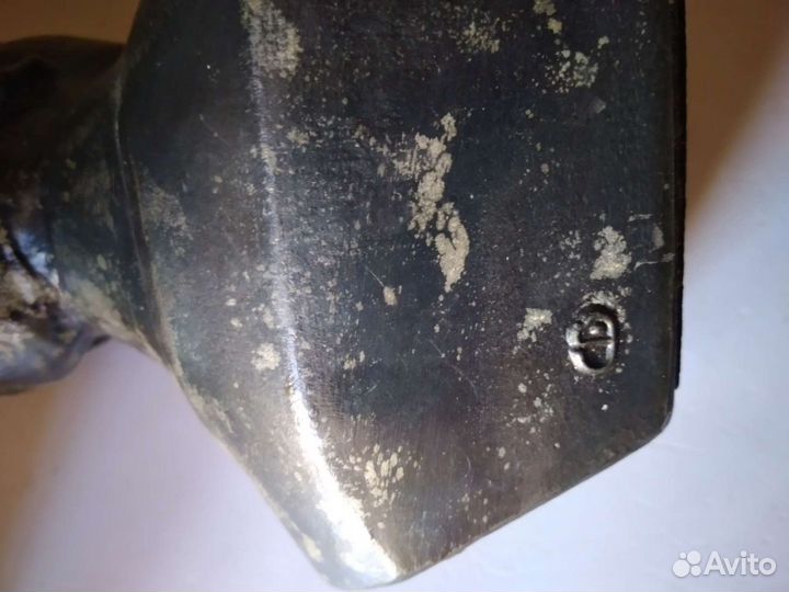 Бюст.В.Высоцкий