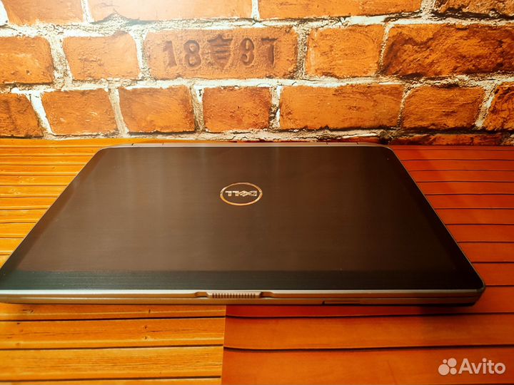 Dell P15G - Core i5-2 Gen \ 4 Озу \ SSD