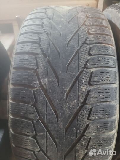 Nokian Tyres Hakkapeliitta 8 SUV 275/55 R19 115R