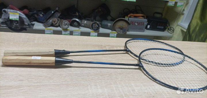 Теннисная ракетка для большого тенниса