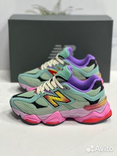 Кроссовки женские New Balance 9060