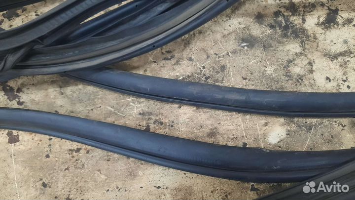 Уплотнители дверей mazda 3 bk