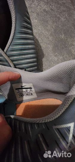 Бутсы футбольные