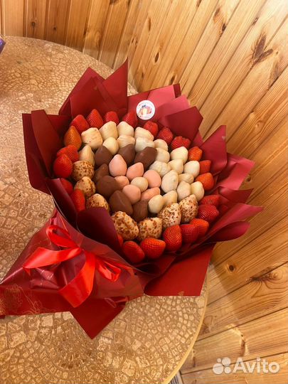 Букеты из клубники в шоколаде