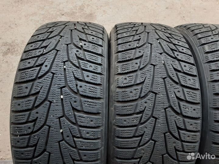 Hankook Winter I'Pike 225/50 R17