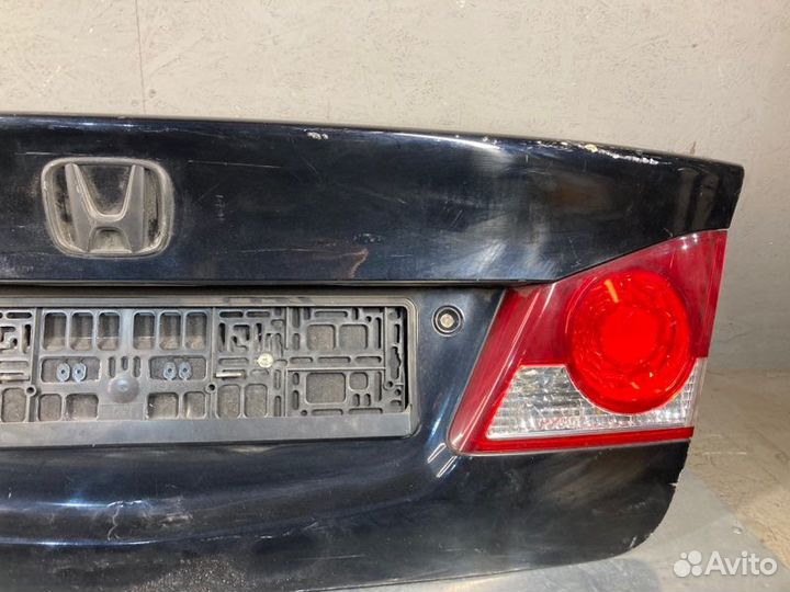 Крышка багажника Honda Civic 4D 2005-2011