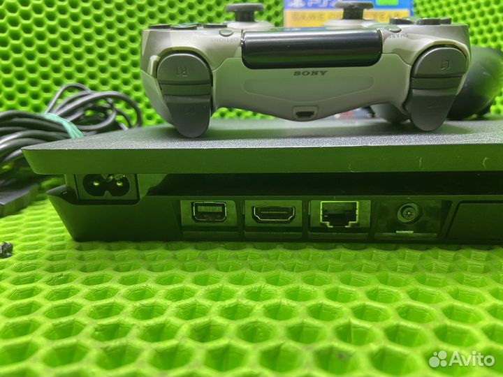 Sony PS4 slim (35405)