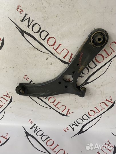 Hyundai solaris рычаг правый