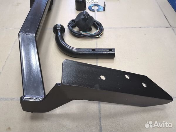 Фаркоп Honda Stepwgn 2005-2009