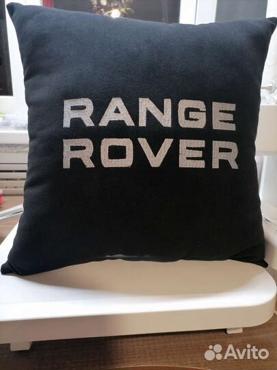 Подушка в автомобиль с вышивкой