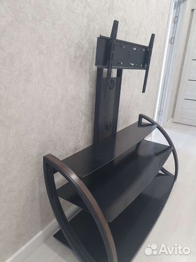 Подставка для TV с кронштейном