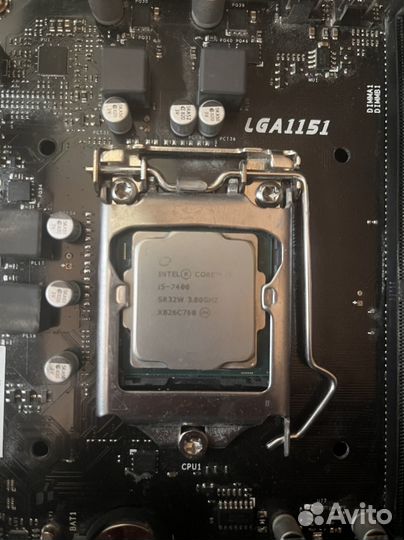 Материнская плата с процессором