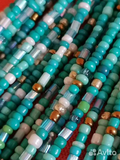 Ожерелье из бисера