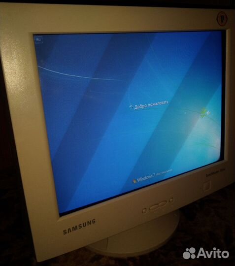 Монитор Samsung SyncMaster 753DF
