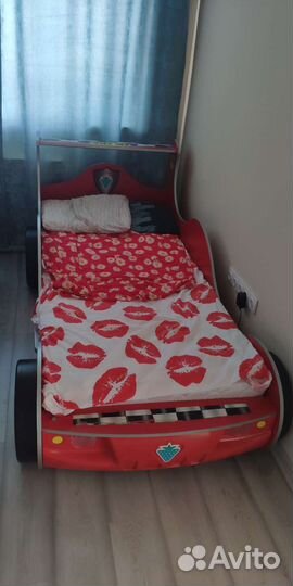 Детская кровать машинка с матрасом