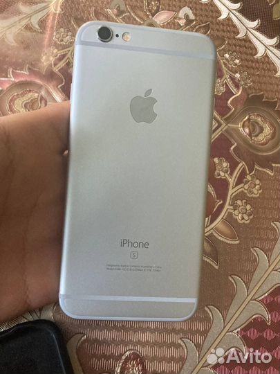 Телефон iPhone 6s 32gb