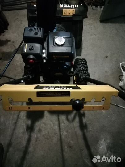 Продаётся снегоуборочная машина huter sgc 4000