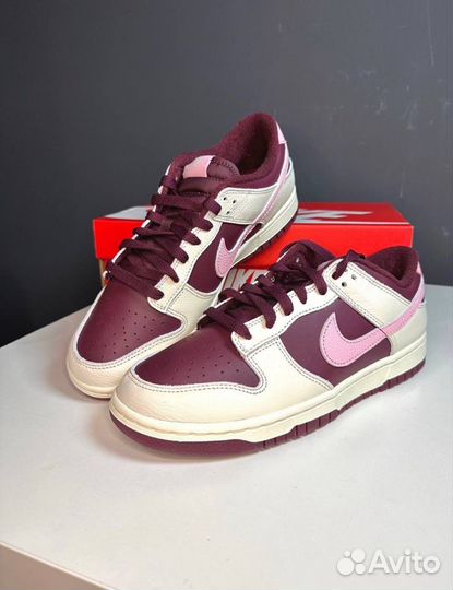 Кроссовки Dunk Low Retro PRM Valentine's Day 2023