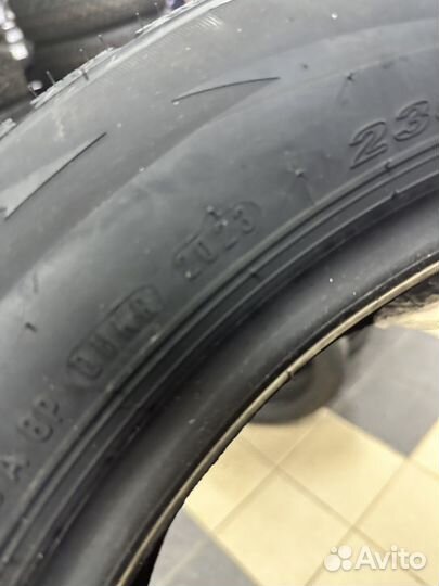 Roadstone Winguard WinSpike SUV 235/55 R18 100T