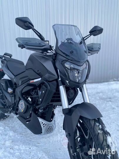 Мотоцикл Bajaj Dominar 400