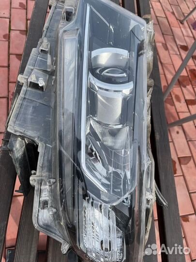 Фара левая на toyota prado 150