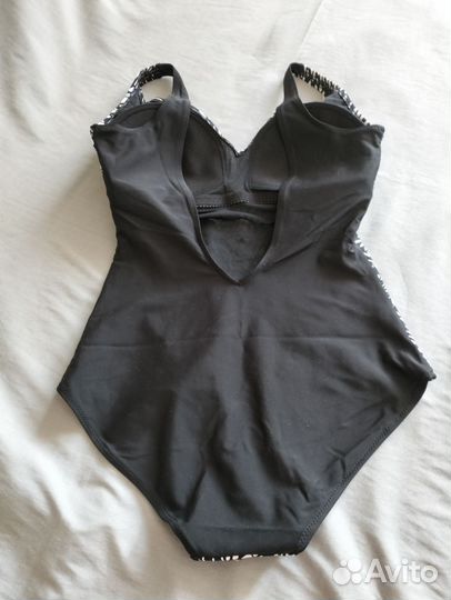 Купальник женский слитный 46