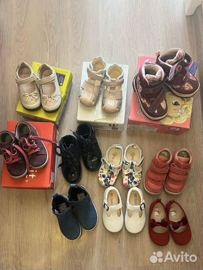 Обувь на девочку пакетом 22 23