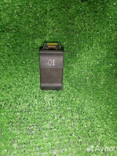 Кнопка противотуманных фар Audi 80/90