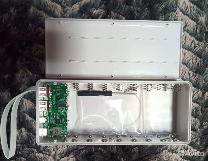 Power bank выход 5/9/12вольт-корпус на 16шт*18650