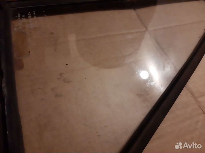 Стекло двери Ваз