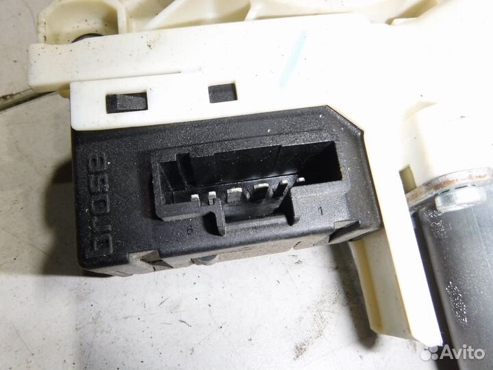 Стеклоподъемник задний левый Renault Laguna 3