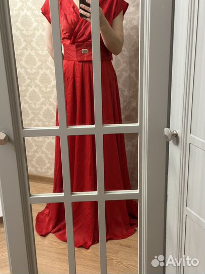 Вечернее платье в пол