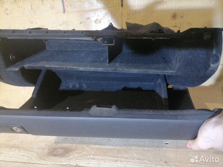 Бардачок Mercedes-Benz ML350 (W164)