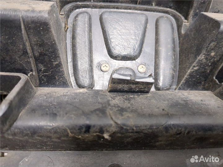 Решетка радиатора Honda CR-V, 1999