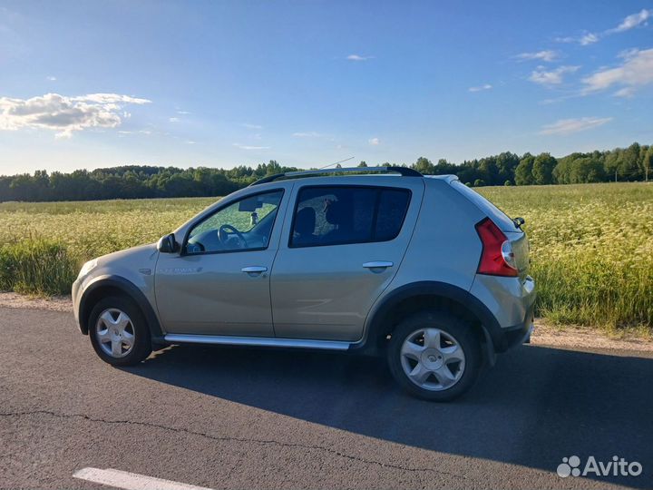 Renault Sandero Stepway 1.6 МТ, 2014, 116 803 км