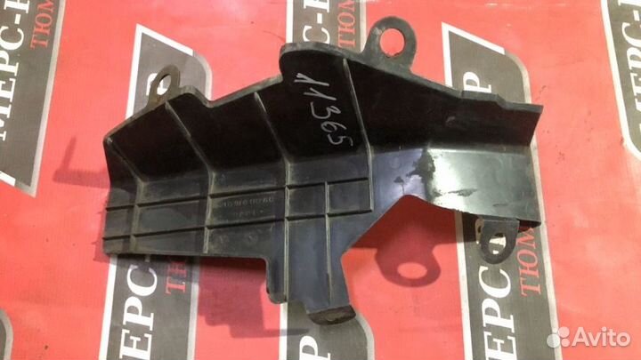 Мерседес 210 упор для ног