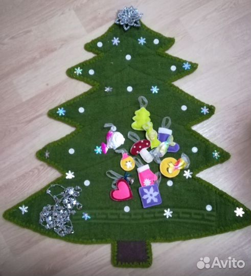 Елка для малыша ребенка